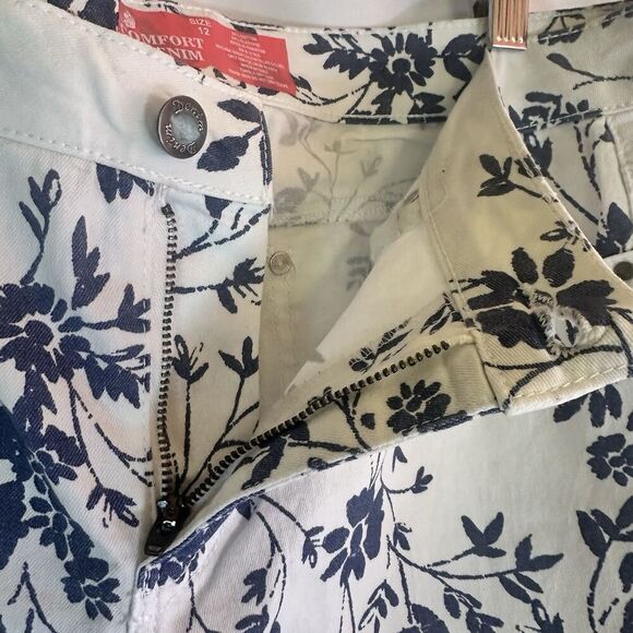 Comfort Denim Women’s Capris New Size 12 Summer Spring Comfort Casual Retail $40 - Picture 9 of 13